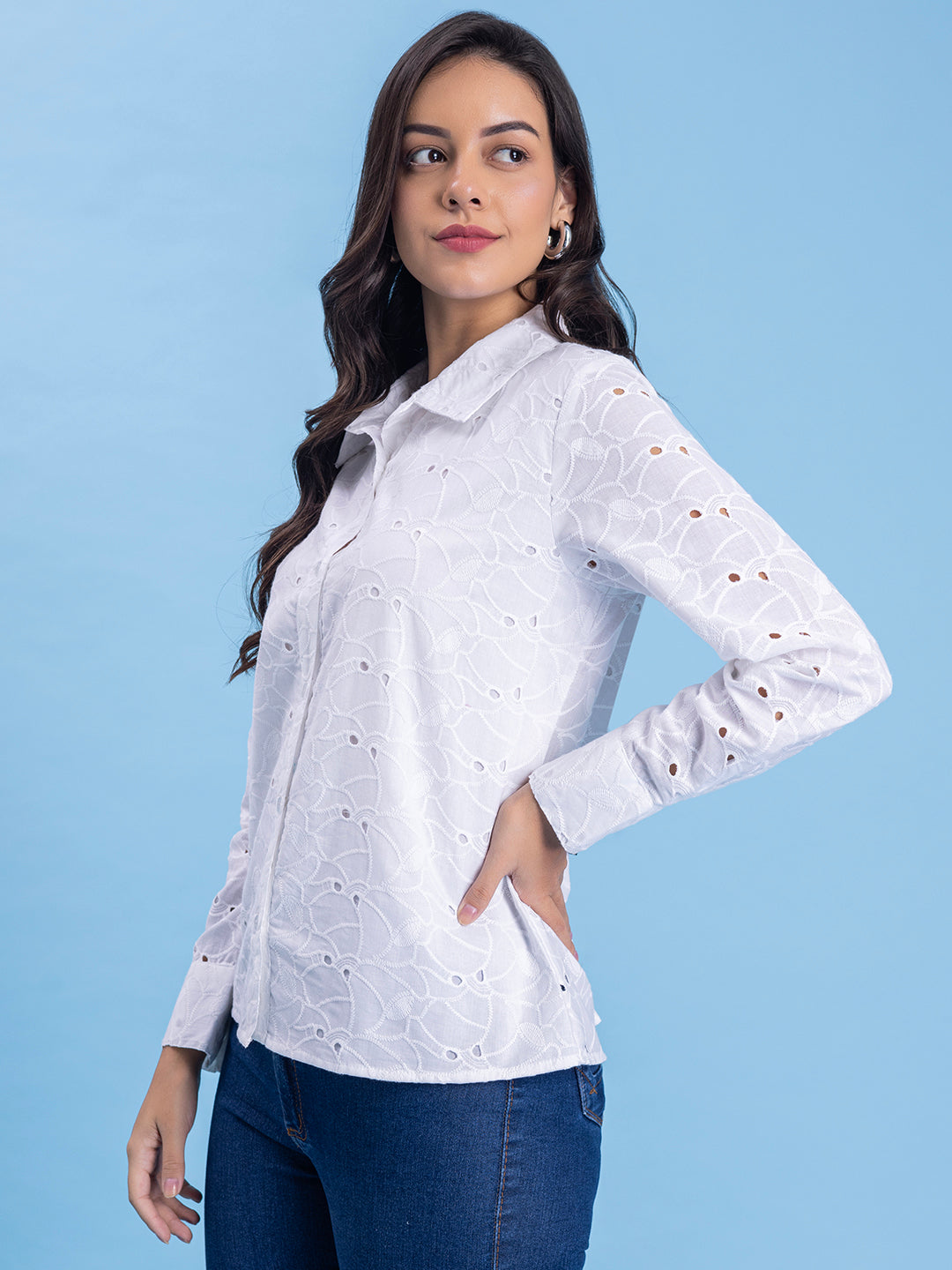 Cuff detail on white cotton shirt