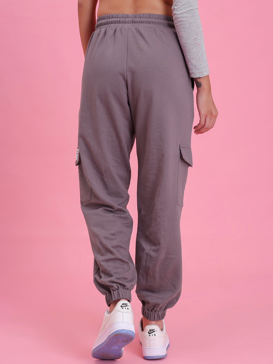 Back view of lavender cotton cargo pants