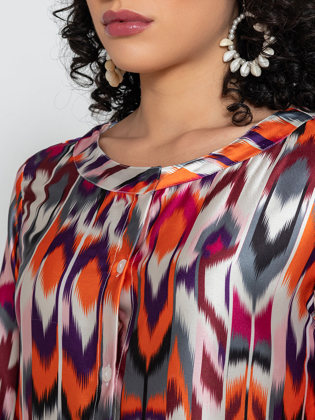 Back view of multicolor Atik print satin kurta shirt
