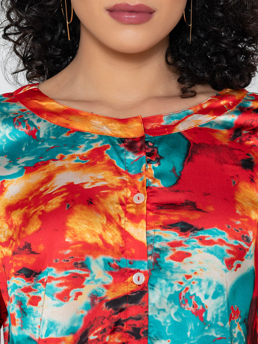 Sleeve detail on red printed satin kurta shirt