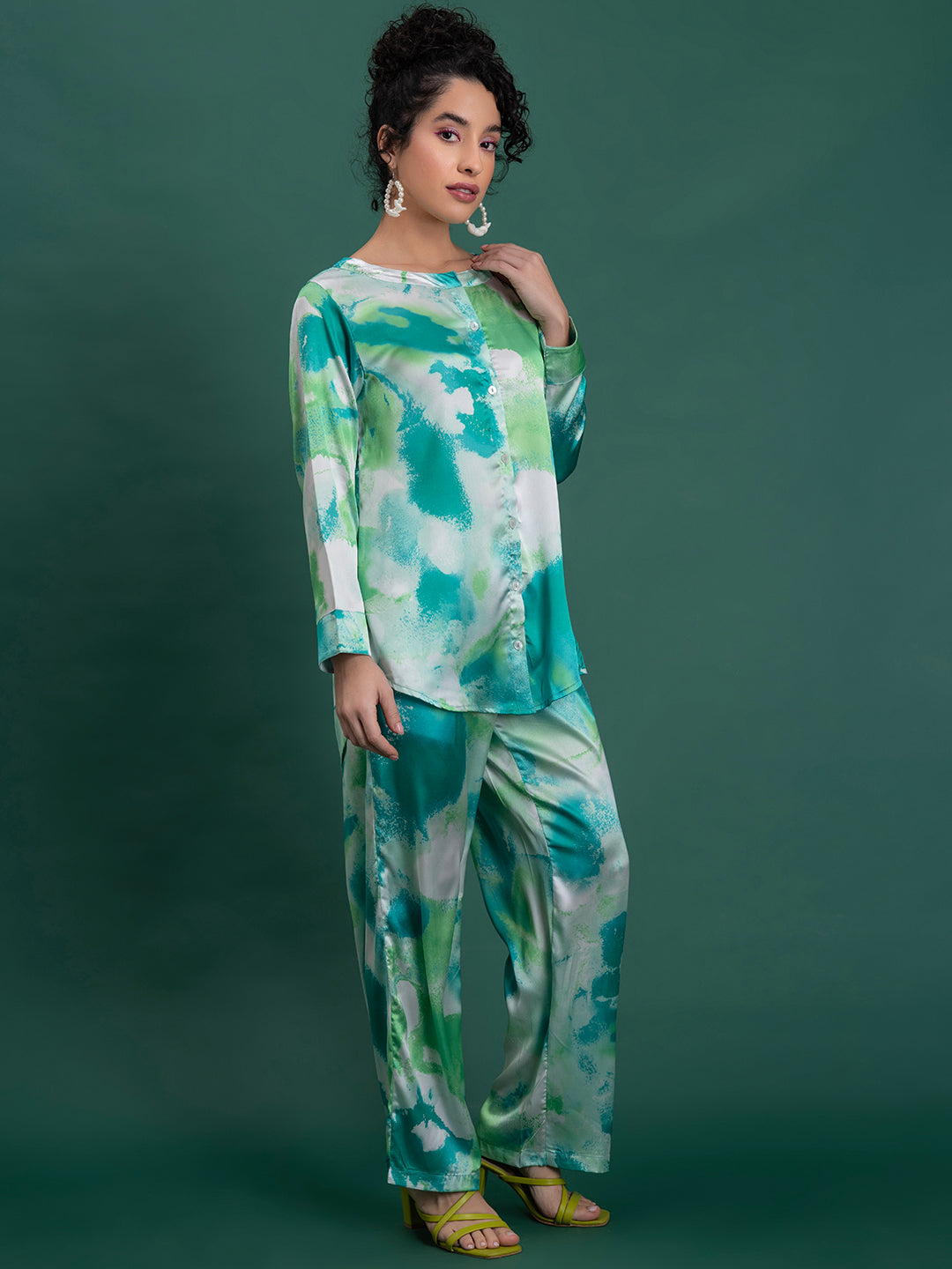 Side view of green printed satin kurta co-ord top and trouser